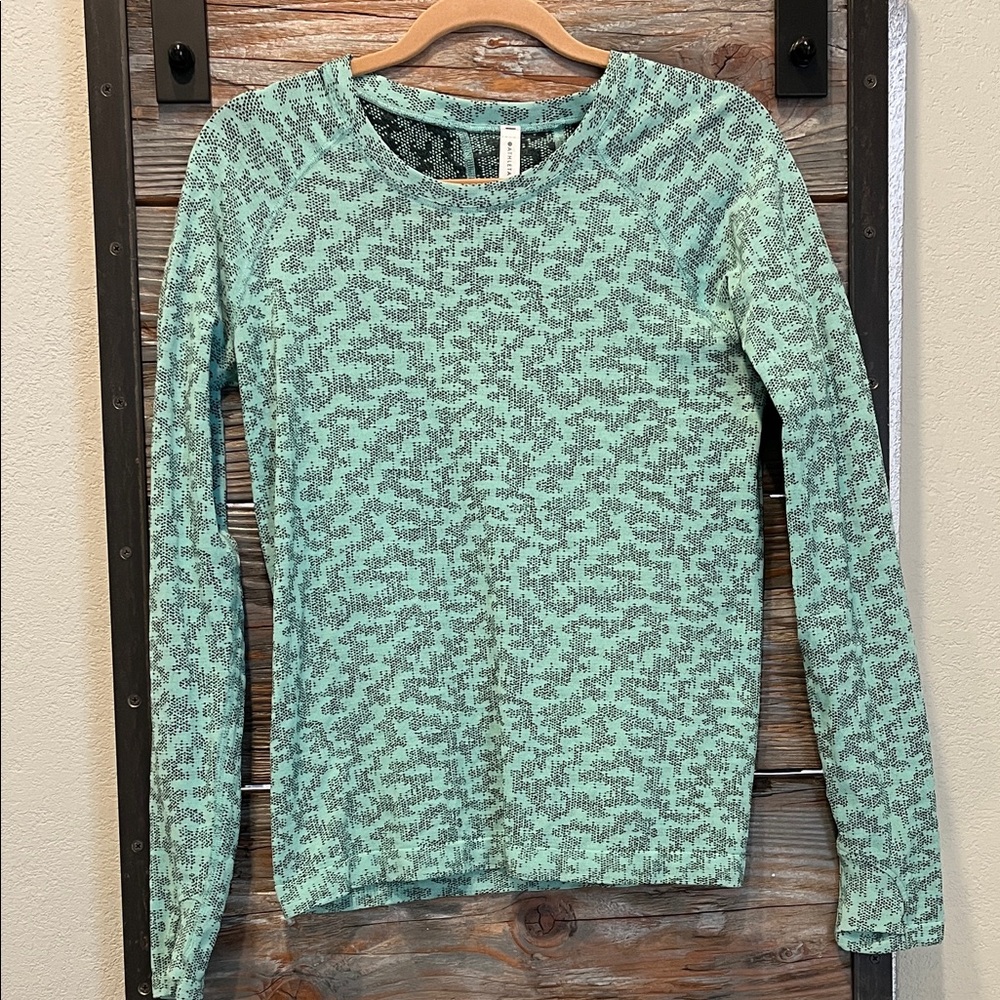 Athleta Teal Patterned Long Sleeve Top